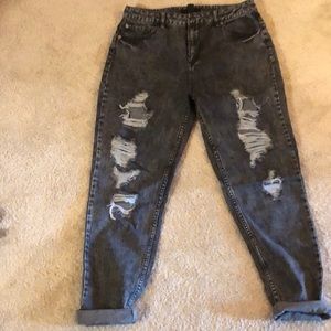Distressed Boyfriend denim